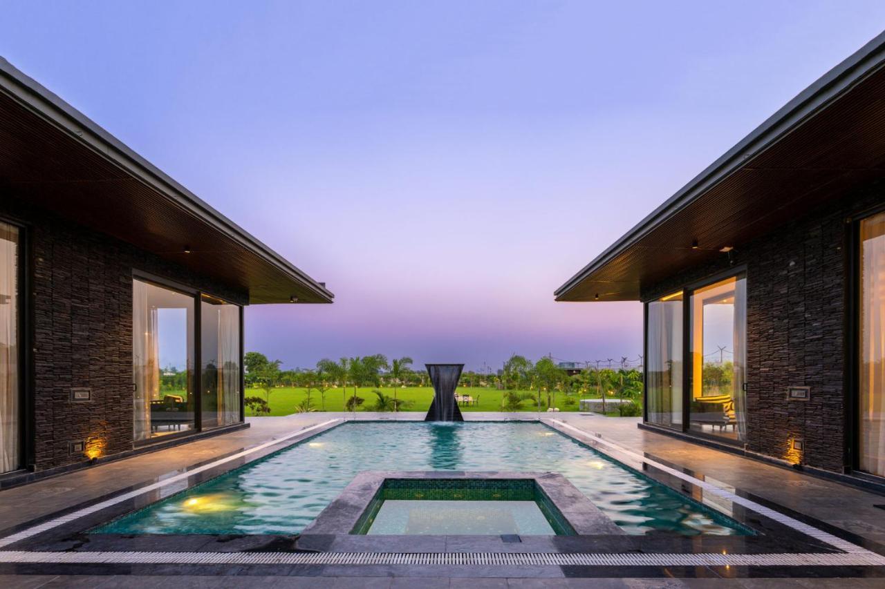Stayvista's Anantam - Luxury 4br With Huge Swimming Pool In Delhi * New Delhi